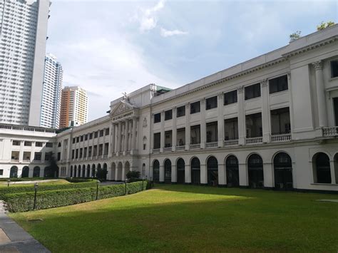 Branches of De La Salle University in City of Manila, Metro Manila .